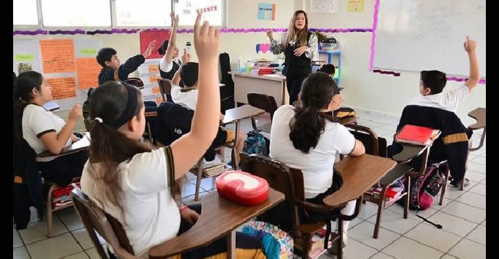 Llama SEC a padres denunciar cobros de cuotas o se servicios en escuelas públicas