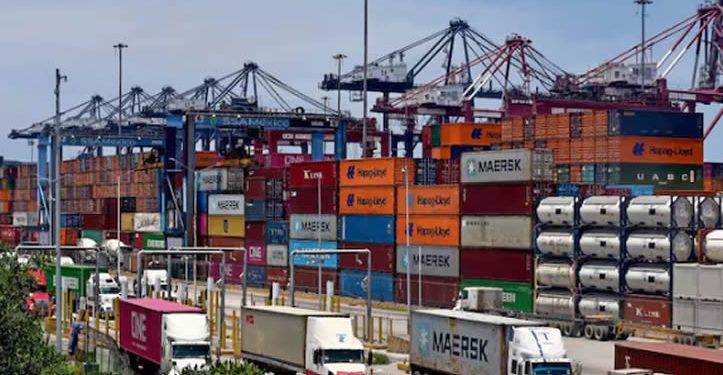 Dan auto de formal prisión a exfuncionario aduanero implicado en operativo “Rápido y Furioso” de Calderón