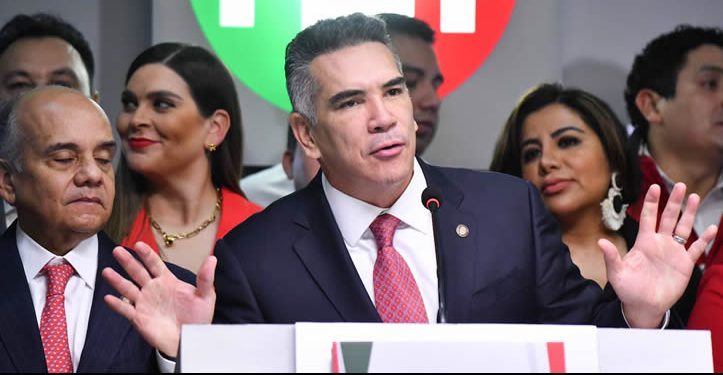 ‘Son una narcodictadura comunista’: ‘Alito’ Moreno acusa a Morena ante la comunidad internacional