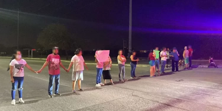 Bloqueo de Bulevares al Norte de Hermosillo Hoy: Vecinos Exigen Servicio de Energía Eléctrica