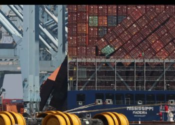 Propone Sheinbaum aumentar aranceles a más de mil productos importados