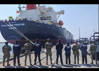 FGR indaga conexión de homicidio de contralmirante con red de huachicol: Reforma