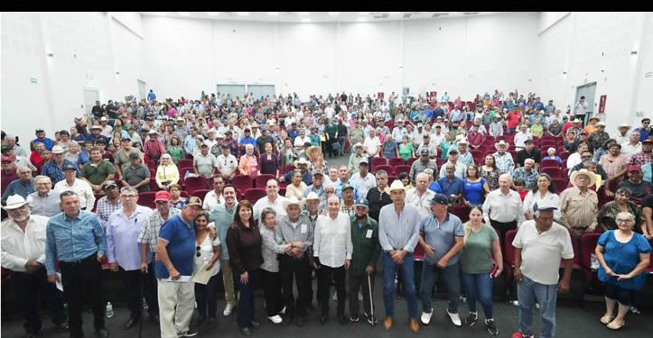 Jubilados y pensionados del Ayuntamiento de Hermosillo agradecen a Durazo por segunda entrega de apoyos