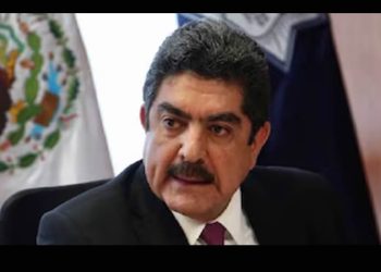 Monreal lamenta cobros excesivos a Manuel Espino por hospitalización: “No le alcanza para pagar 8 días de terapia intensiva”