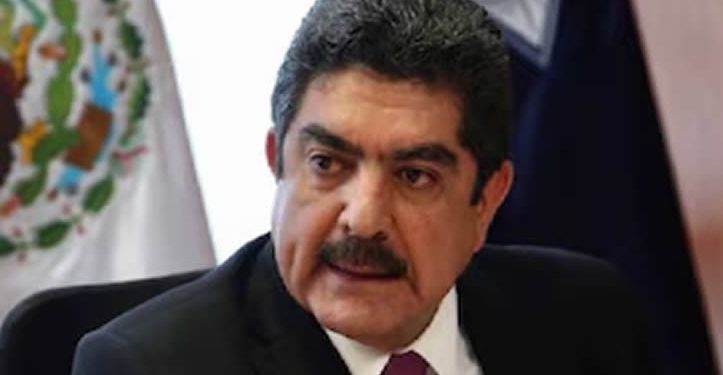 Monreal lamenta cobros excesivos a Manuel Espino por hospitalización: “No le alcanza para pagar 8 días de terapia intensiva”