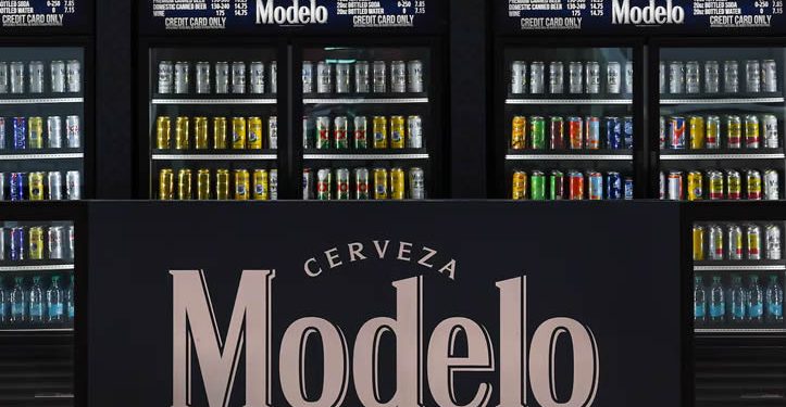 La política migratoria de Trump destrona a la mexicana Modelo Especial como la cerveza más popular de Estados Unidos