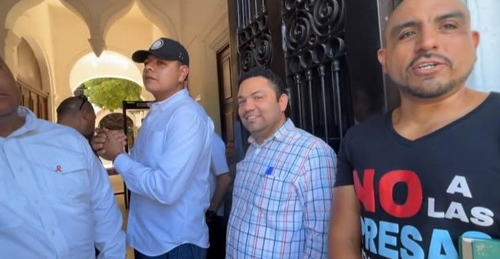 Gobierno “bloquea” acceso a reunión a opositores a la construcción de las presas en el Río Sonora