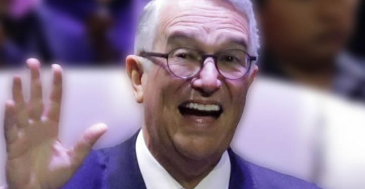 Salinas Pliego pide a Sheinbaum negociar pago ‘justo’ de impuestos