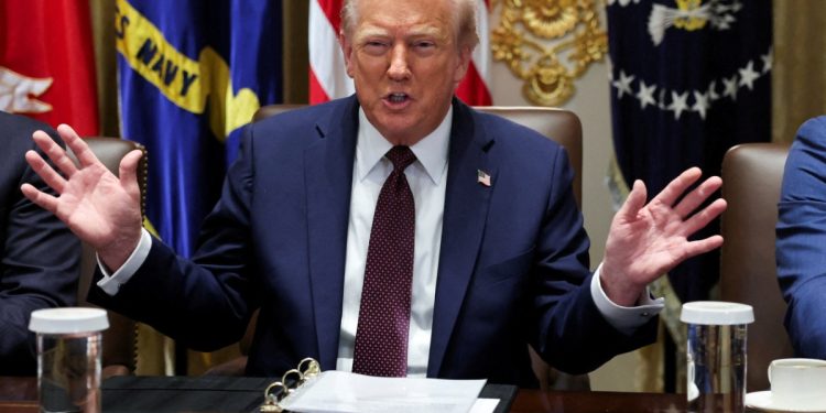 Sheinbaum es increíble, elegante, hermosa… Pero México está dirigido por los cárteles: Trump