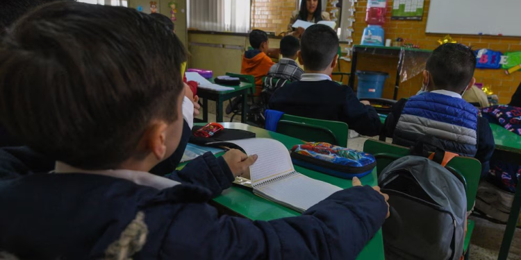 SEP refuerza apoyo a estudiantes migrantes en México