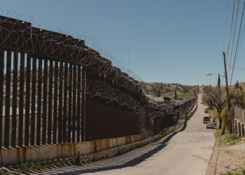 El Consulado de Estados Unidos en Nogales, reitera el llamado de no cruzar de manera ilegal