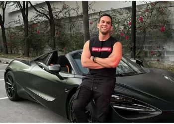 Cómo se hizo rico Alfredo Valenzuela, el influencer de Sonora que ostenta su vida de lujo en las redes