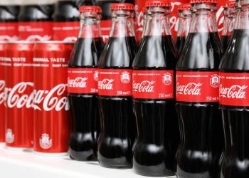 Coca-Cola se compromete a reducir en 30 % las calorías de sus bebidas en México