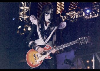 Murió Ace Frehley, guitarrista original de KISS, a los 74 años