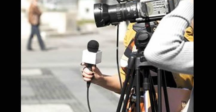 ¡Otra vez los medios!