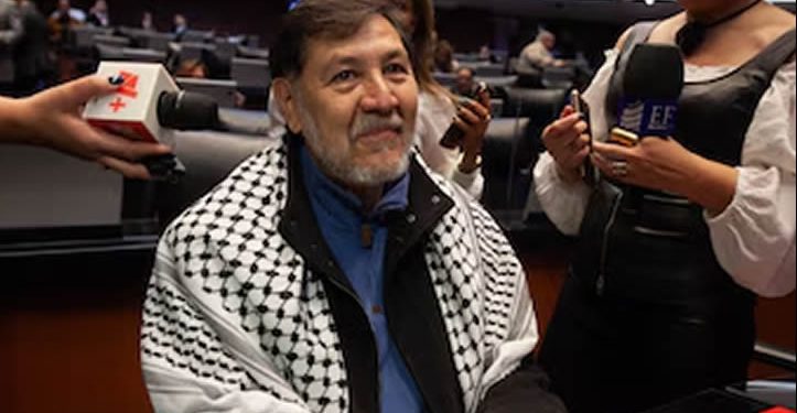 Fernández Noroña solicita licencia de diez días en el Senado para viajar a Palestina