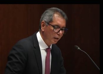 Secretario de Hacienda ironiza con ser un pésimo neoliberal: “La economía mexicana no está en recesión”, responde a senadora