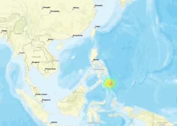 Terremoto de magnitud 7.4 sacude las costas de Filipinas y activa alerta de tsunami