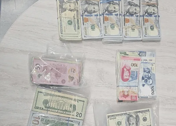 Detienen a 3 por transportar más de 155 mil dólares en la frontera de Sonora