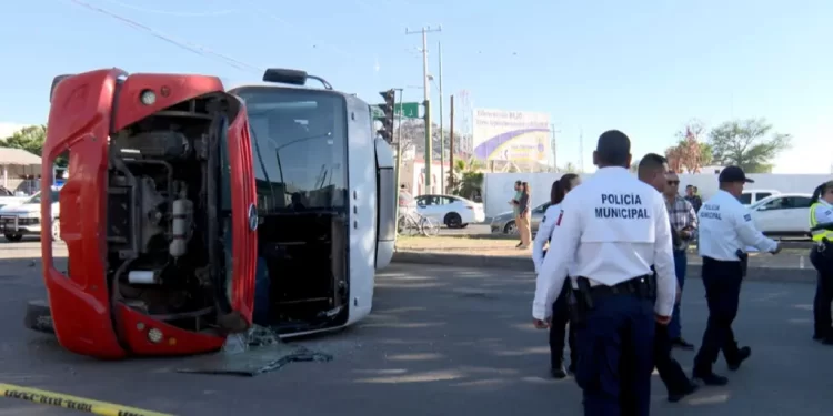 Sonora: Bloqueo de productores impide paso diario de tres mil camiones con mercancías de exportación
