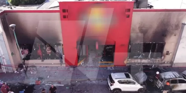 Cierre Preventivo de Sucursales de Cadena de Tiendas de Conveniencia por Incendio en Hermosillo