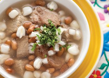 Gallina Pinta, el caldo que conquista el paladar de Sonora