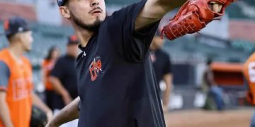 Alan Rangel reporta con Naranjeros tras debutar en Grandes Ligas