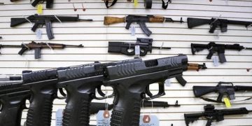 Venta de armas de las principales armadoras del mundo alcanza 679 mil mdd durante 2024; nivel récord