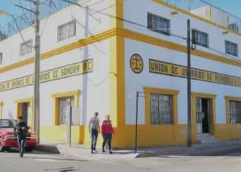 Realiza CFE mantenimiento a transformadores subterráneos del centro de Hermosillo