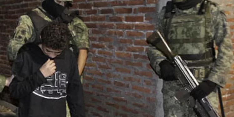 Más de 250 mil niños, en riesgo de ser cooptados por el narco en México