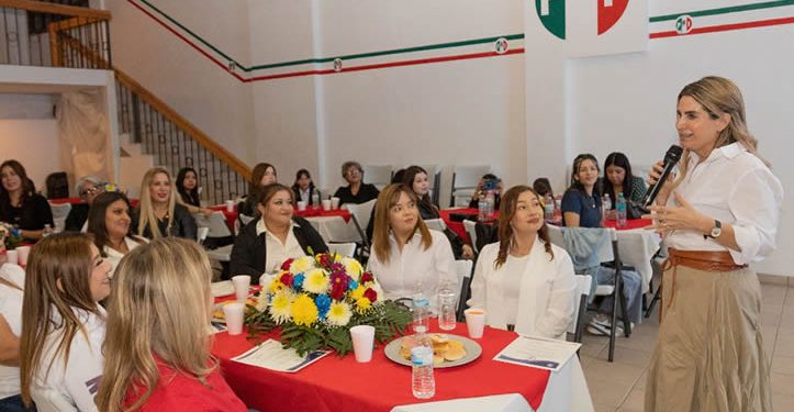 Refuerza Lupita Soto presencia del PRI en SLRC