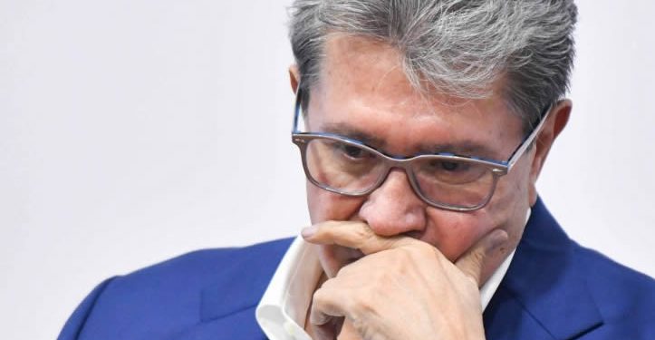 Monreal rechazó que en 2026 el Presupuesto contemple aumentos al salario de los diputados federales