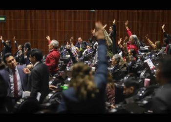 México cierra el Presupuesto 2026 con recortes a órganos autónomos, más salario a los diputados y reasignaciones por 18.000 millones de pesos