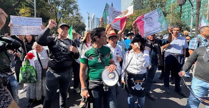 Reportan 150 asistentes a segunda marcha de Generación Z; remiten a 5 al juez cívico