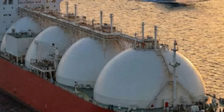 ONG exigen a Sheinbaum revocar permisos a megaproyectos de gas fósil en Golfo de California