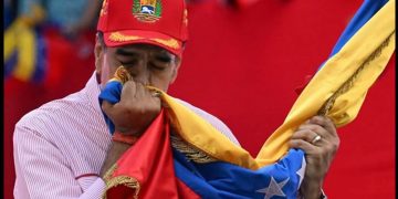 Maduro advierte a Estados Unidos: “no nos podrán sacar jamás”
