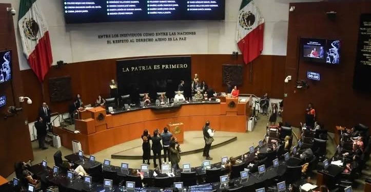 Senado recibe 43 solicitudes de aspirantes a encabezar la FGR