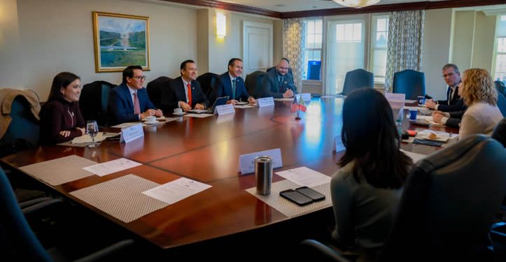 Fortalece Toño Astiazarán Proyección de Hermosillo en Washington