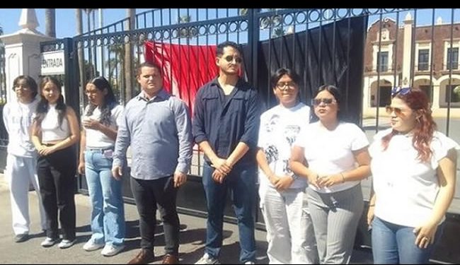 Alumnos piden pronta solución al conflicto de huelga que afecta a más de 30 mil alumnos: ADEUS