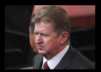 Ganancias trimestrales de Grupo México caen 16 por ciento