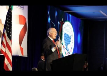 Tras reclamos de López Obrador a EU, Ken Salazar destaca cooperación antinarco