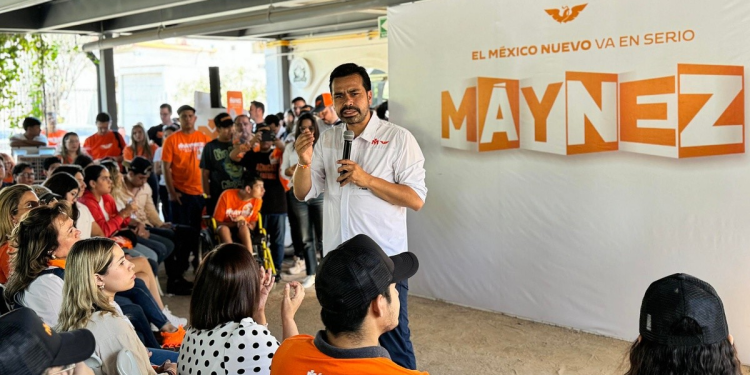 Álvarez Máynez pide no crear falsas expectativas en torno al litio durante gira en Sonora