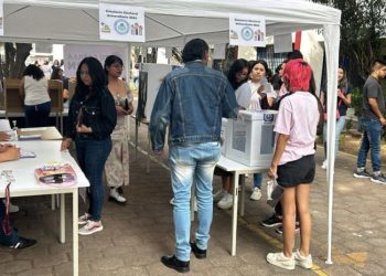 Sheinbaum arrasa en Simulacro Electoral Universitario 2024