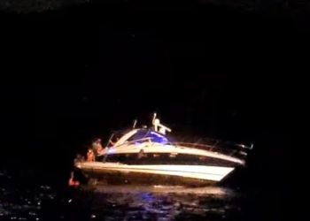 Rescatan a varias personas de yate que encalló en San Carlos, Guaymas; regresaban de ver festejo de Carín León