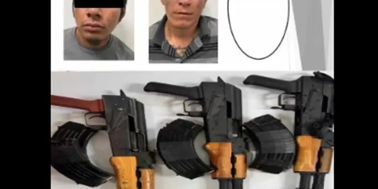 Ejército Mexicano y la Guardia Nacional aseguran carros belicos, armas, cargadores y cartuchos en Sonora