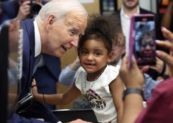 El Partido Demócrata frena el plan de nominar por adelantado a Biden por las protestas internas