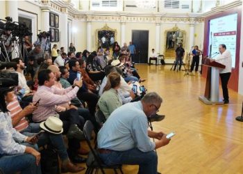 Una conferencia con mucha ‘carnita’ informativa