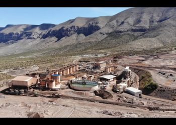 Viejitos vencen a gigante – Ejidatarios despojados y humillados derrotan a minera canadiense que robó su riqueza