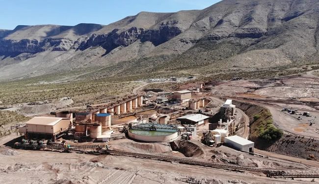 Viejitos vencen a gigante – Ejidatarios despojados y humillados derrotan a minera canadiense que robó su riqueza