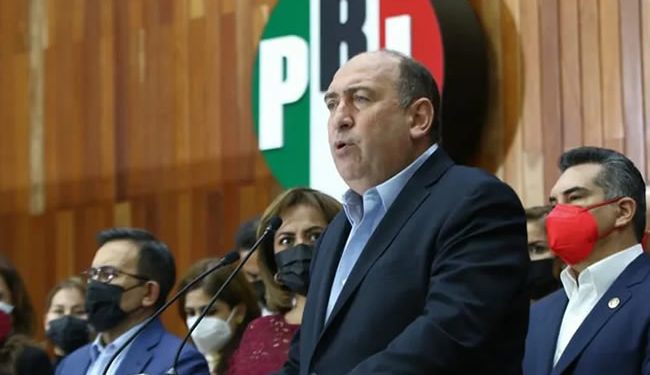 Impulsará Moreira dejar de pagar Fobaproa y reducción a comisiones bancarias